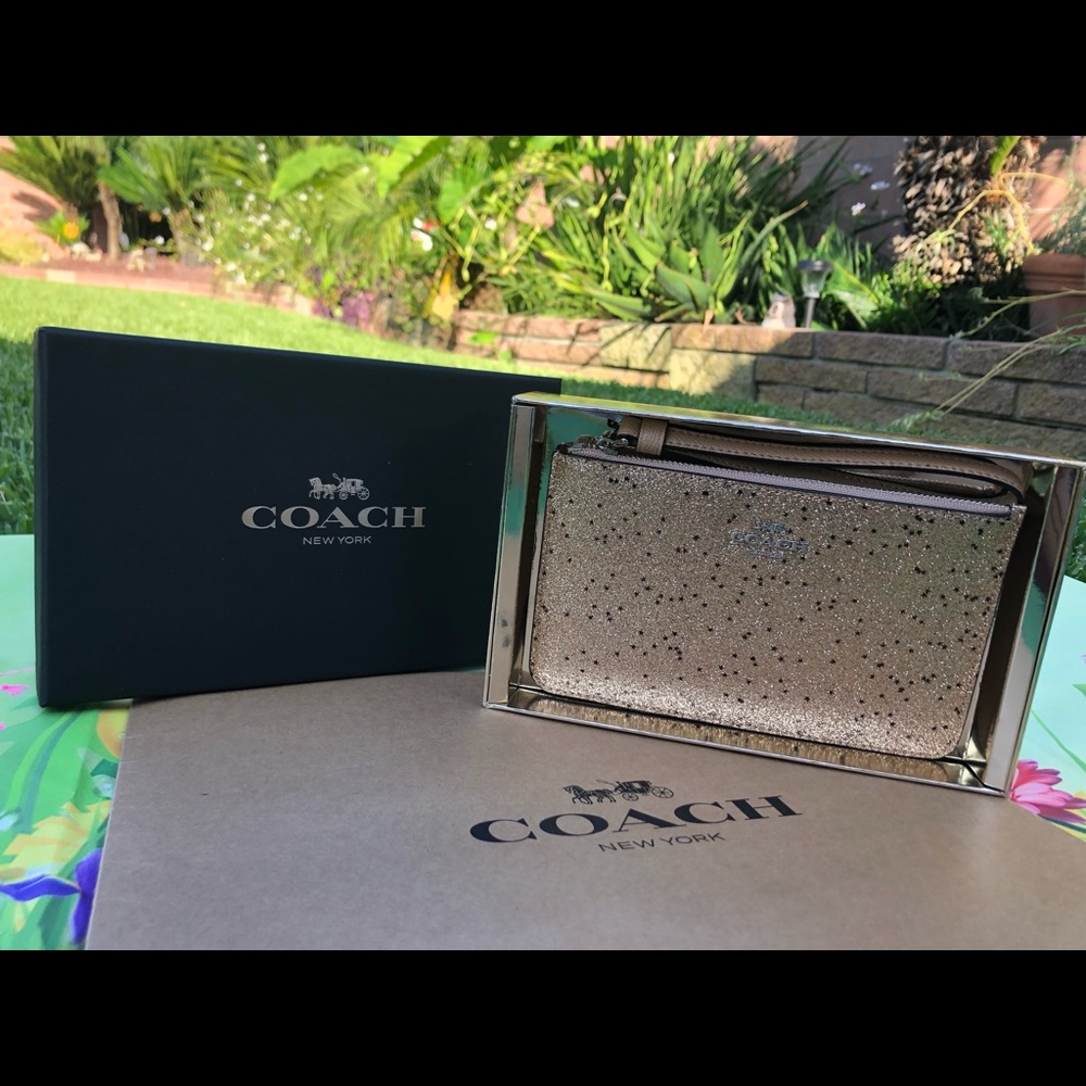 New Coach Glitter Star Corner Zip Wristlet!